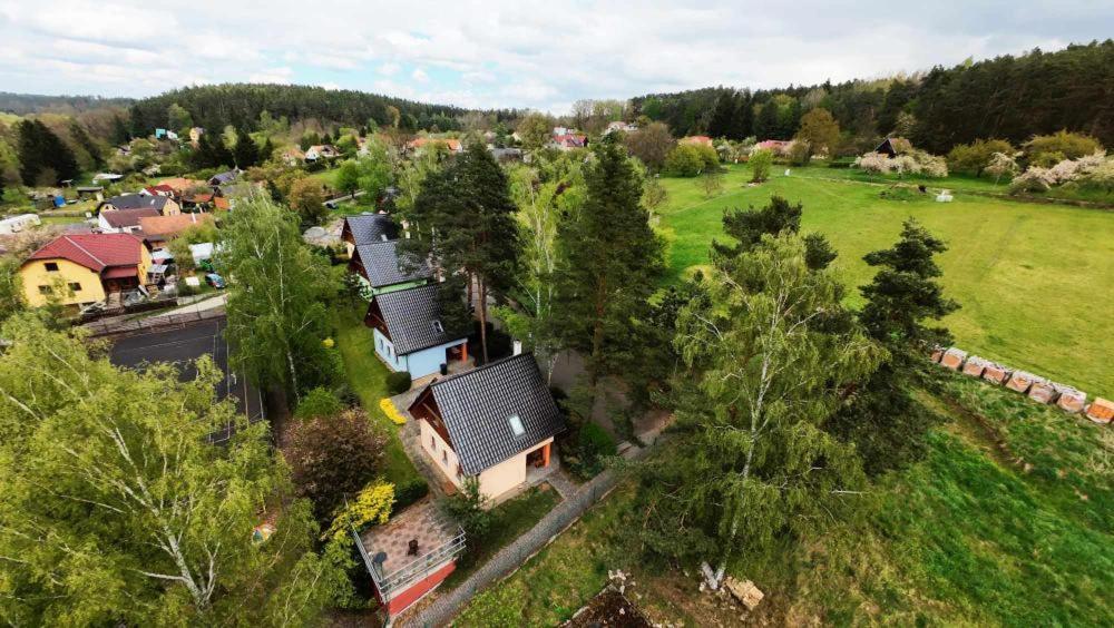 Chaty Kolodeje - Ubytovani U Reky V Soukromem Arealu-Orange Kolodeje nad Luznici Buitenkant foto